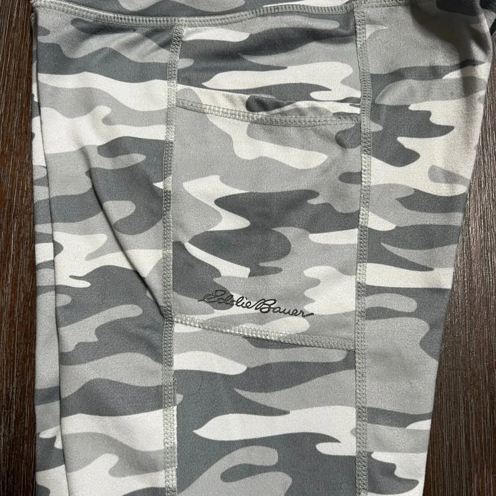 Eddie Bauer Girls Kids Camo Leggings Athletic Pants Size L 14 Pockets Zip Pocket
